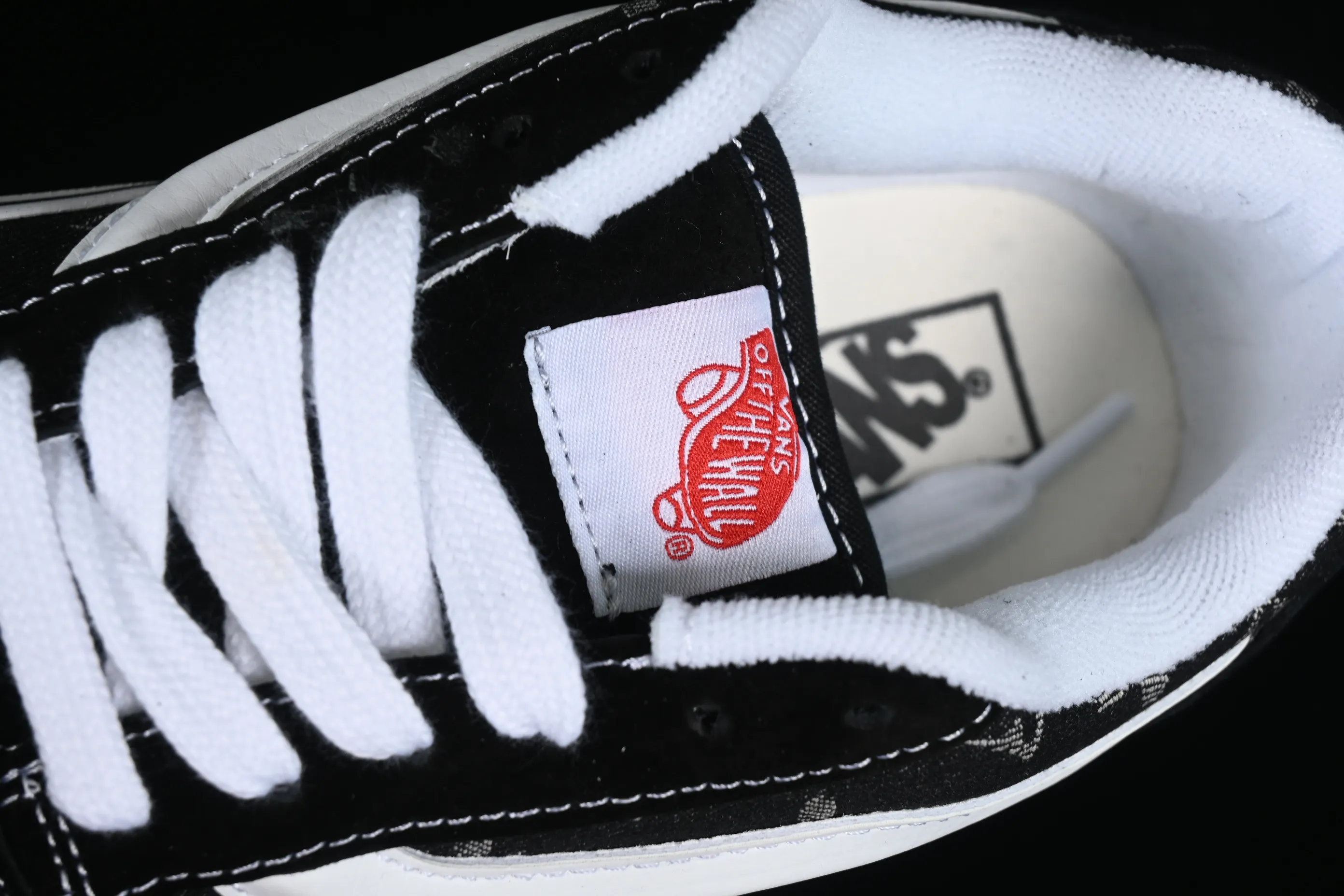 All categories Vans Vans series Vans Low Vans low-top Vans Knu-Skool high-end customized joint denim presbyopic bread shoes VN0009QC6BT